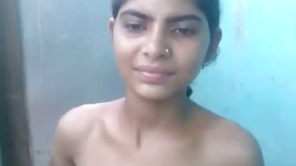 او در حال حاضر تصاویر سکس در حمام خسته از بسیاری از ضربات و در حال حاضر او می خواهد به ضربه او اما شرقی