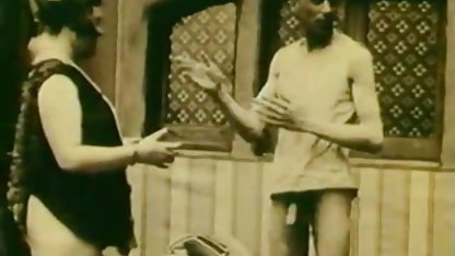 تنها خروس بزرگ, مرد در خانه او است تصاویر سکسی از کس پدر بزرگ تا نوه می گوید